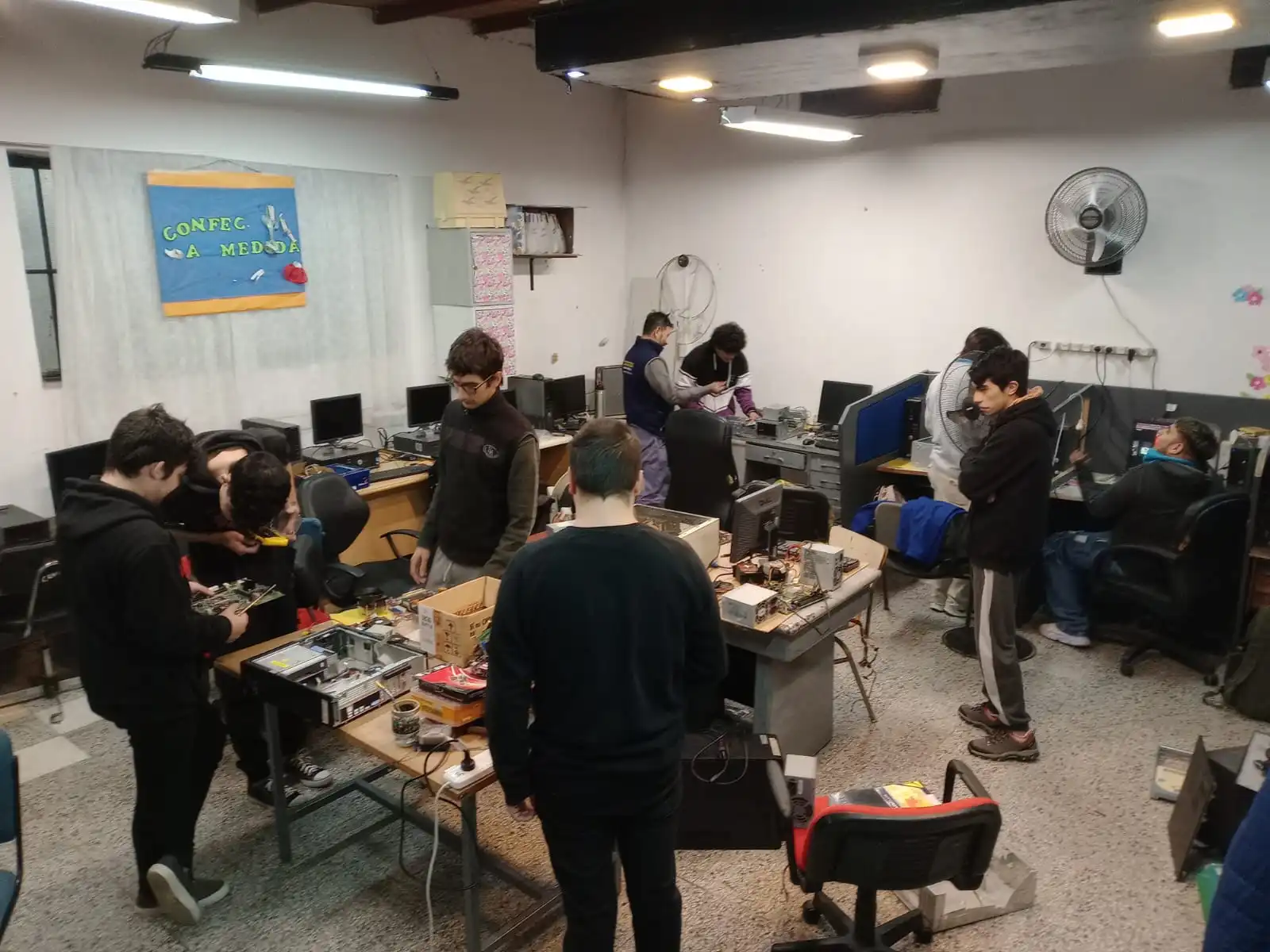 Asistente en Armado y Mantenimiento de PC